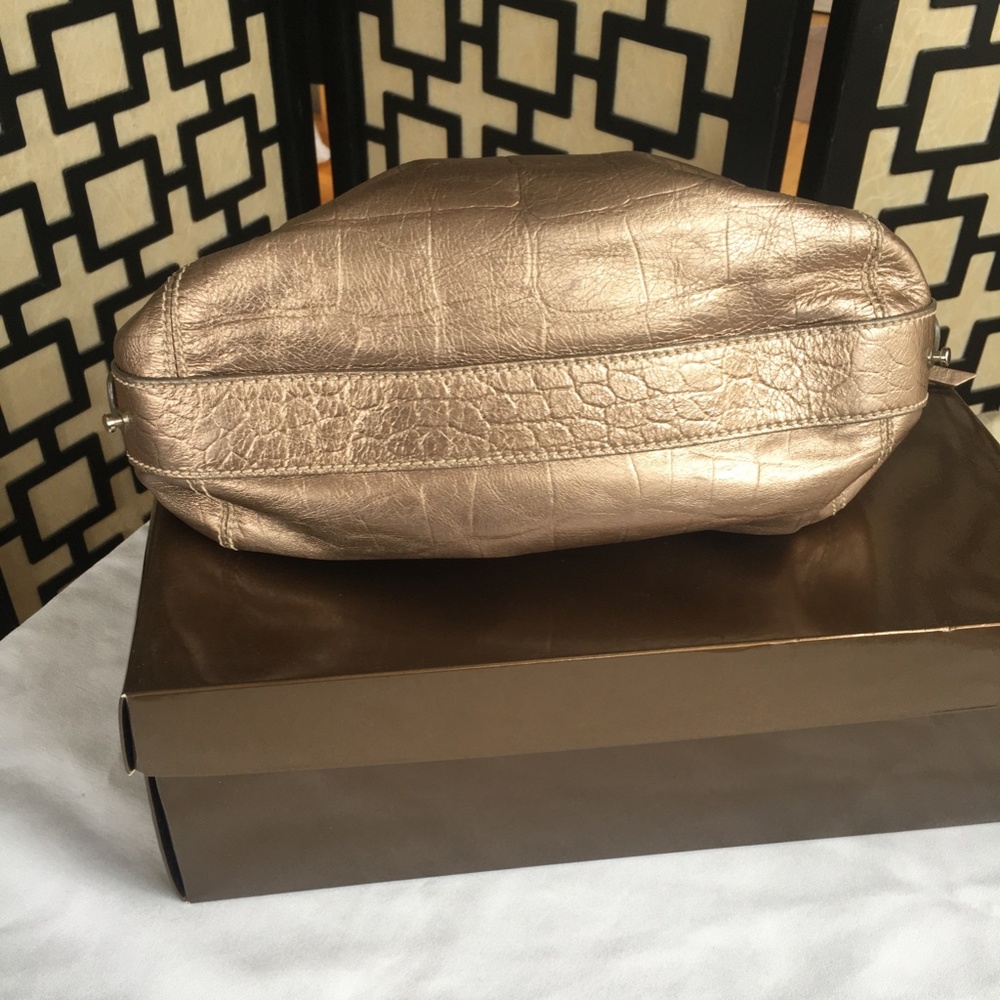 Francesco Biasia Metallic Animal Skin-Like Pattern Purse - Picture 6 of 8